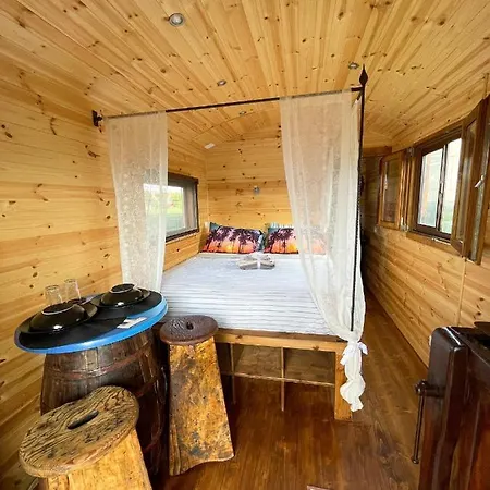 Romantic Gipsy Lodge Ivrée